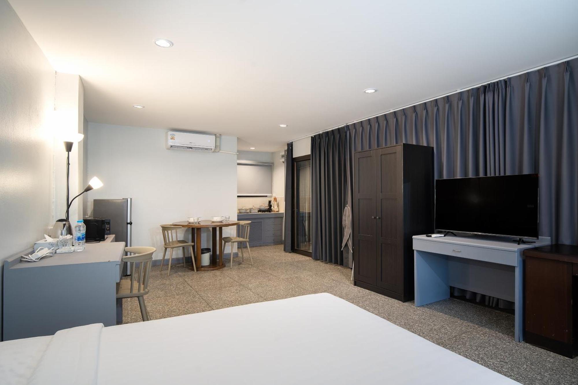 Capitel Rama 4 Aparthotel กรุงเทพมหานคร ภายนอก รูปภาพ
